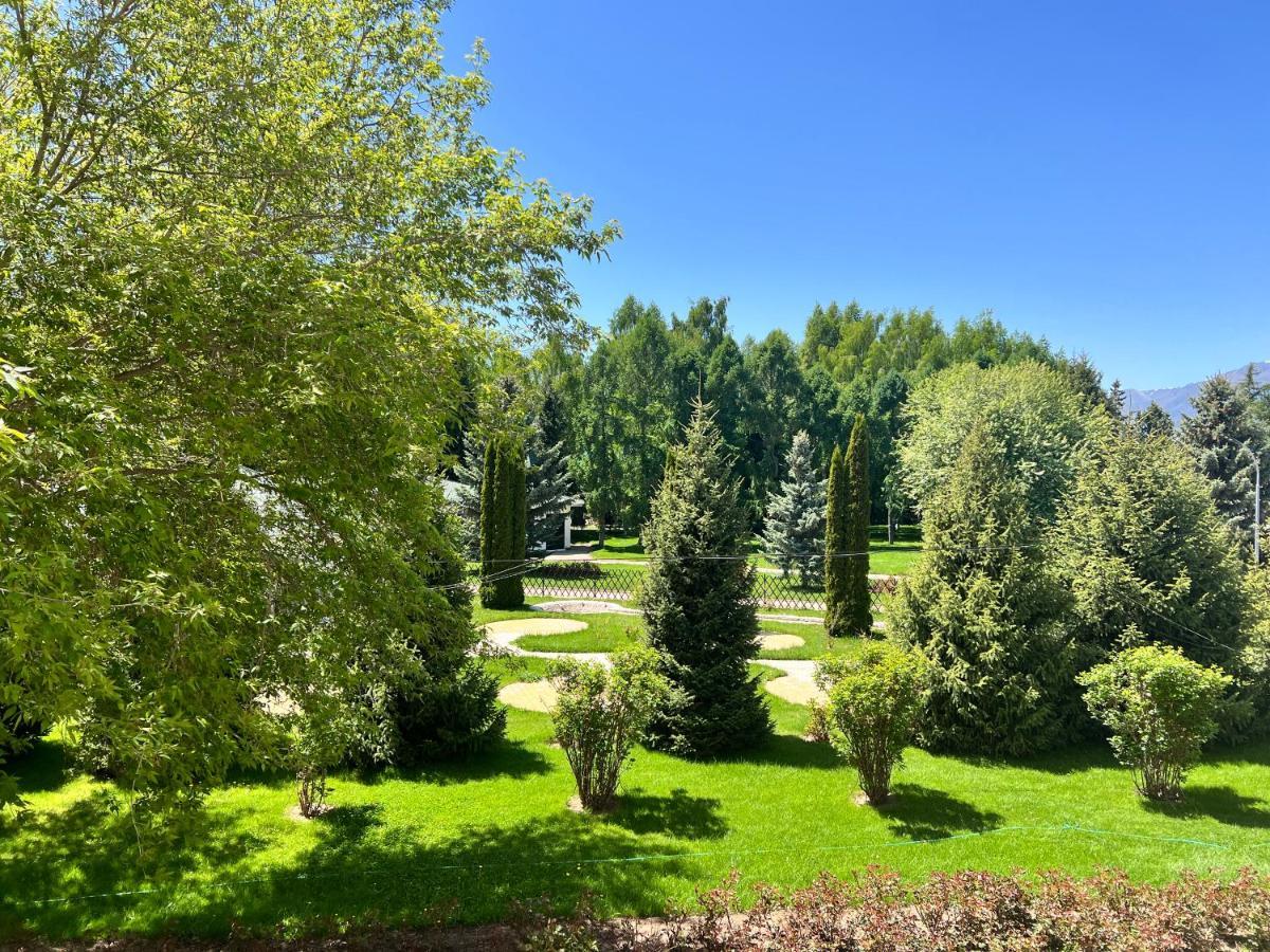 Апарт отель Радуга Иссык-Куль Chon-Sary-Oy Экстерьер фото